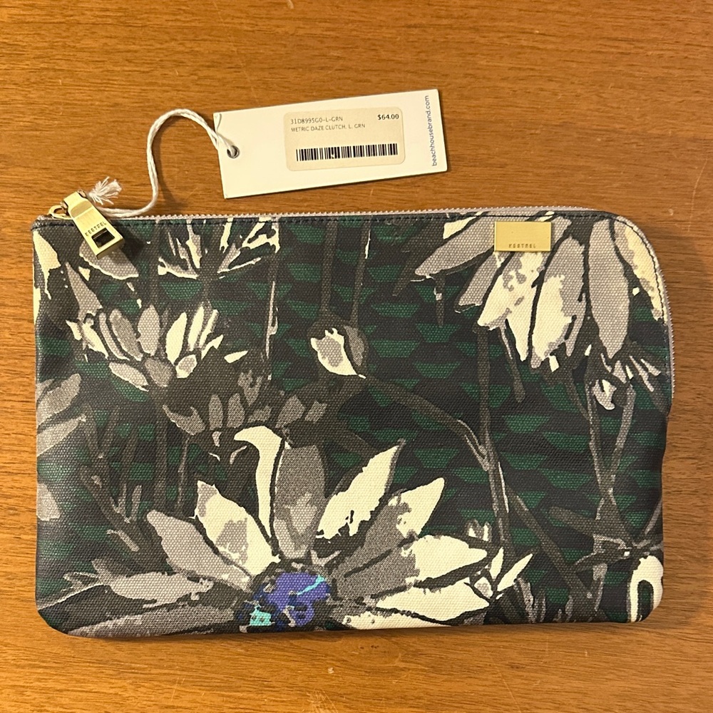 Large Clutch